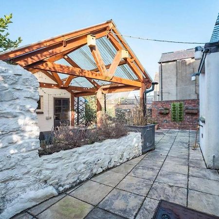 Cosy Welsh Cottage In St Davids Centre With Garden Buitenkant foto