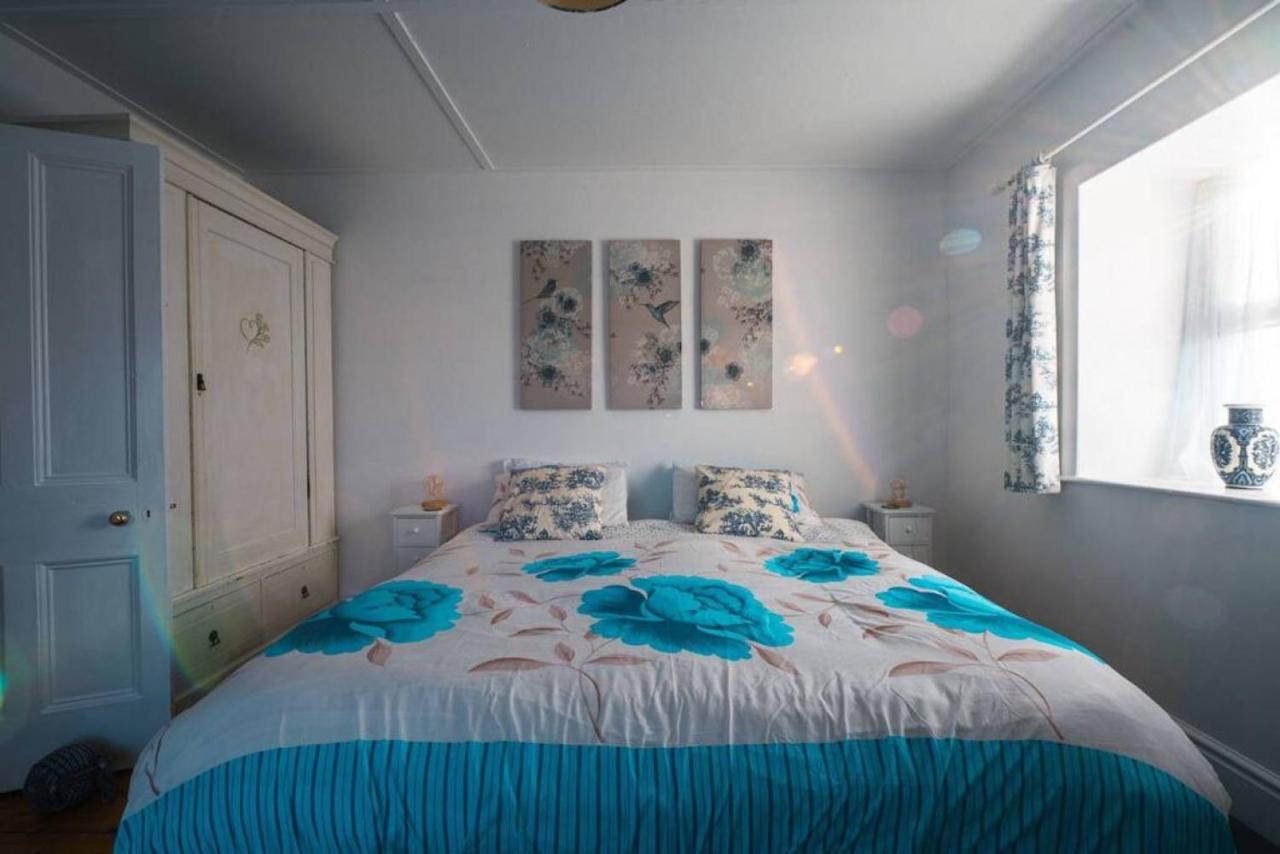 Cosy Welsh Cottage In St Davids Centre With Garden Buitenkant foto