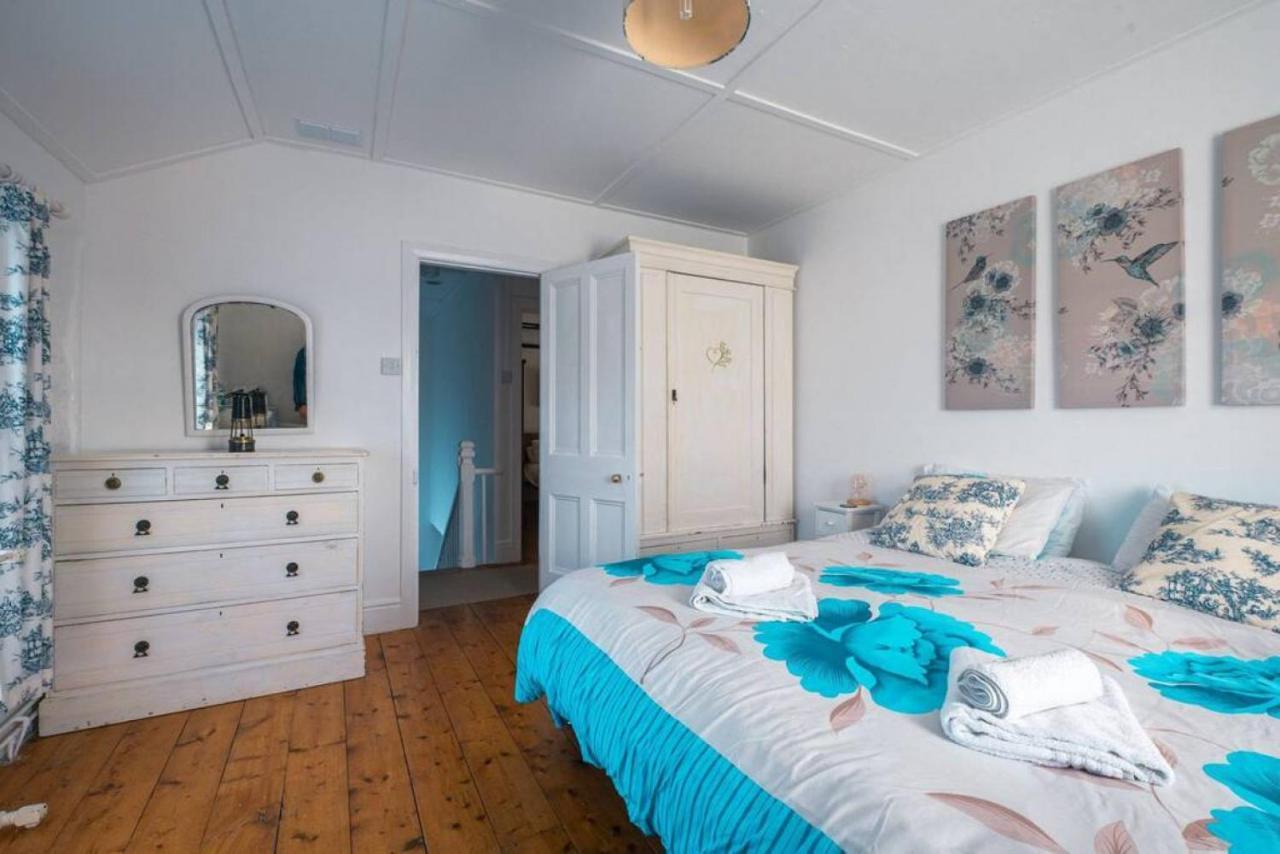 Cosy Welsh Cottage In St Davids Centre With Garden Buitenkant foto