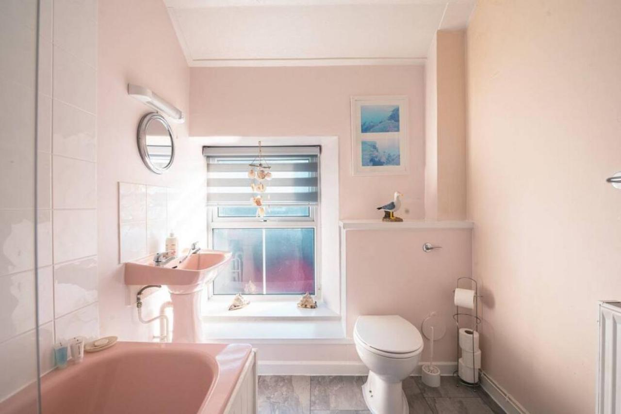 Cosy Welsh Cottage In St Davids Centre With Garden Buitenkant foto