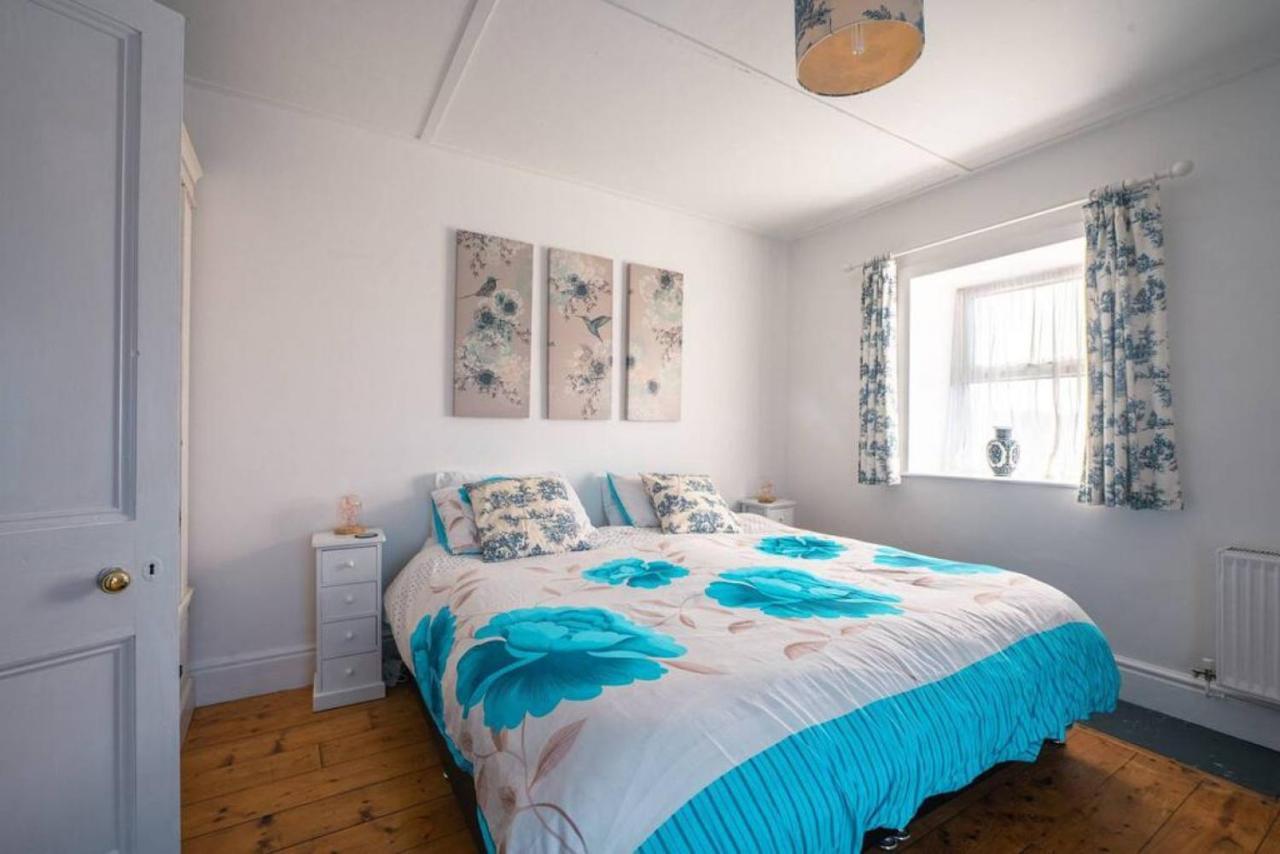 Cosy Welsh Cottage In St Davids Centre With Garden Buitenkant foto
