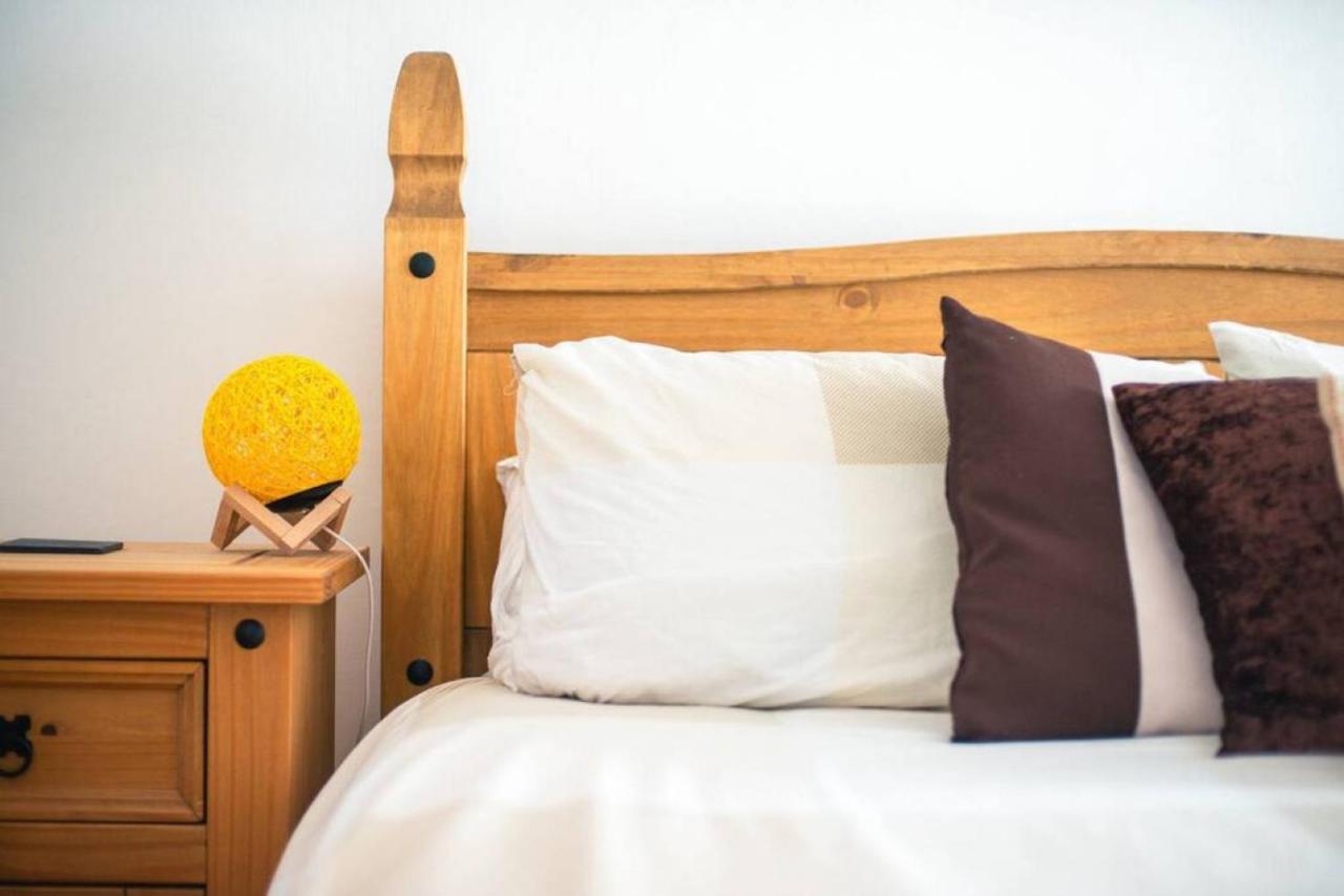 Cosy Welsh Cottage In St Davids Centre With Garden Buitenkant foto