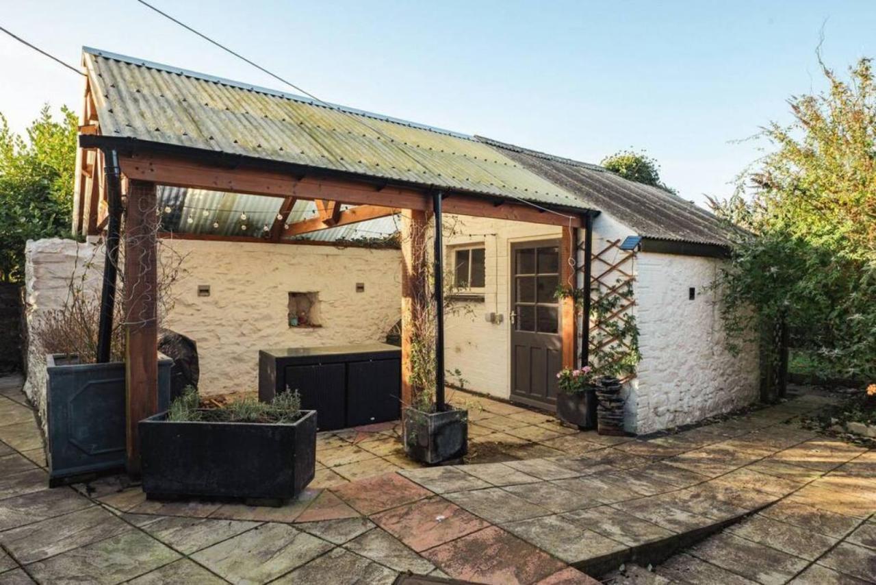 Cosy Welsh Cottage In St Davids Centre With Garden Buitenkant foto